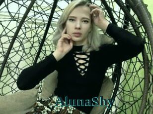 AlunaShy