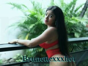 Brunettexxxhot