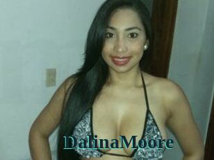Dalina_Moore