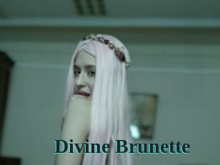 Divine_Brunette