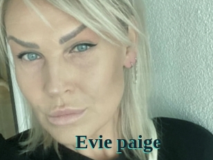 Evie_paige