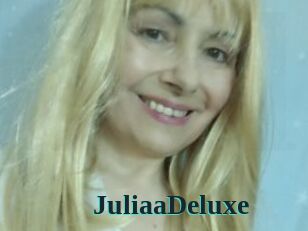 JuliaaDeluxe