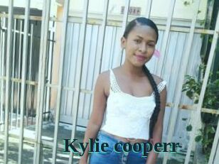 Kylie_cooperr