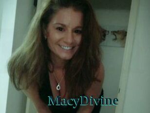 Macy_Divine