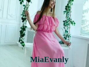 MiaEvanly