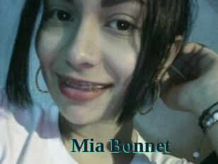 Mia_Bonnet