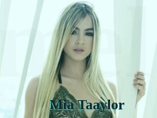 Mia_Taaylor