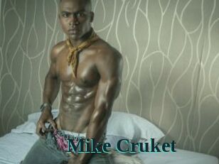Mike_Cruket