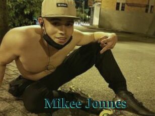Mikee_Jonnes