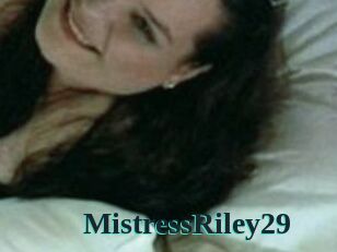 MistressRiley29