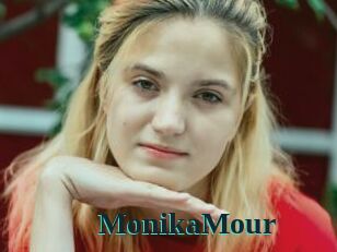 MonikaMour