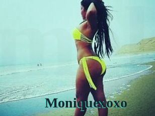 Moniquexoxo