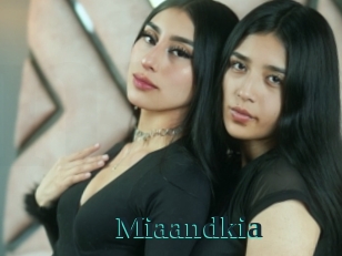 miaandkia Melody Melons