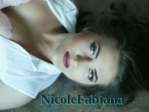 NicoleFabiana