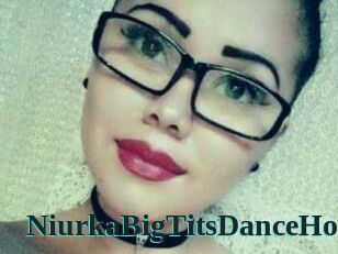 NiurkaBigTitsDanceHot