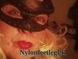 NylonfeetlegPia