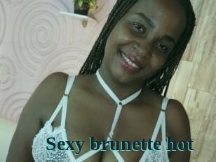 Sexy_brunette_hot