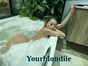 Yourblondiie